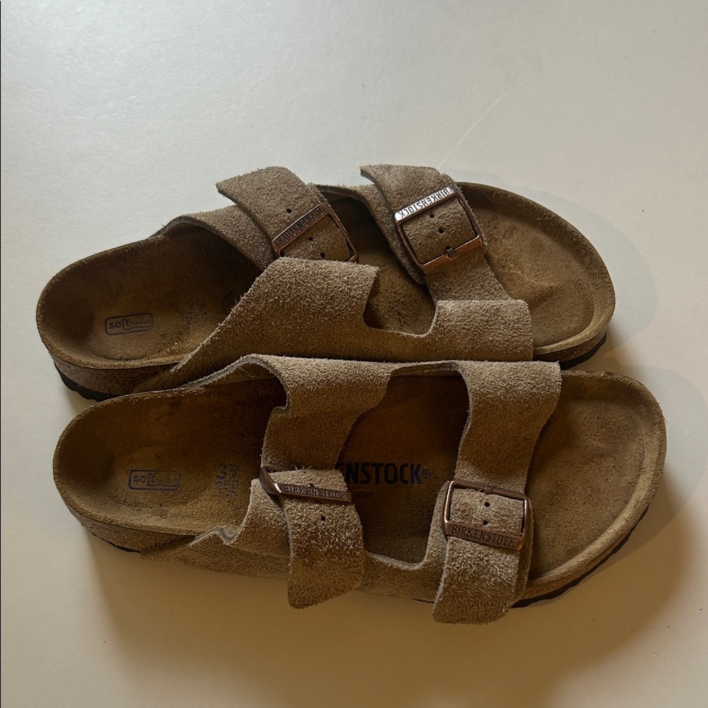 Birkenstock Sandals - Tan Suede - size 39